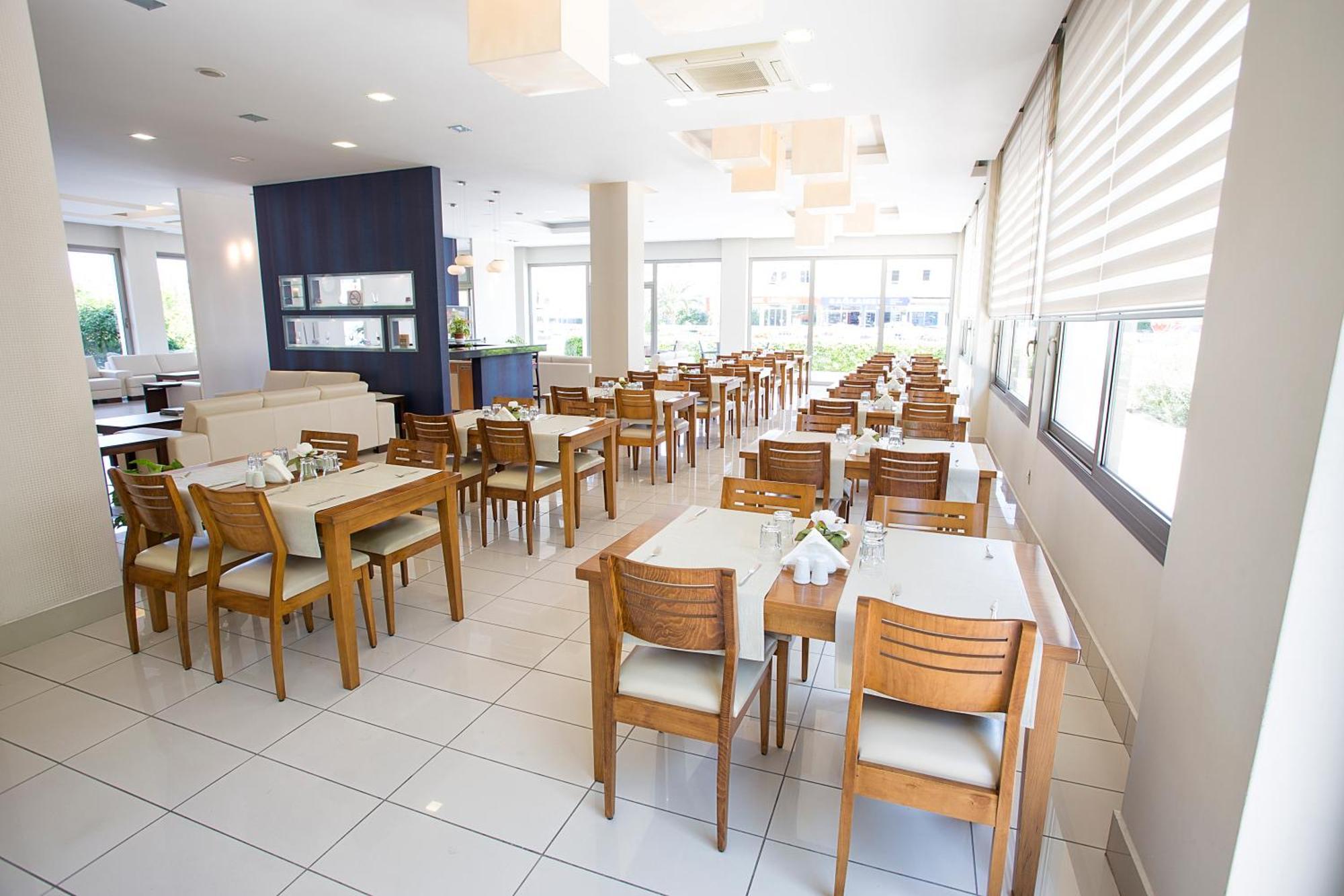 Cilek Marina Otel Çeşme Extérieur photo