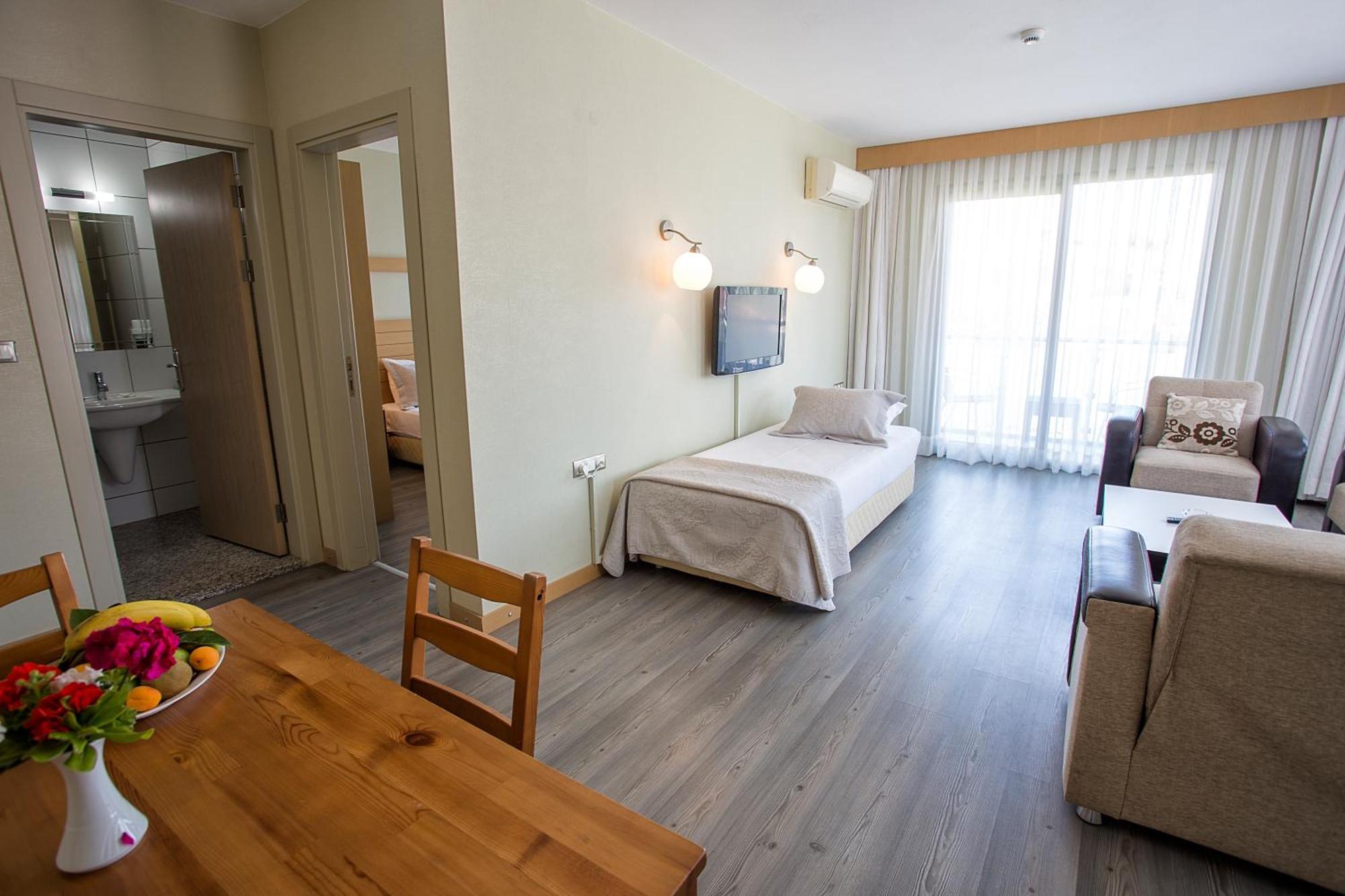 Cilek Marina Otel Çeşme Extérieur photo