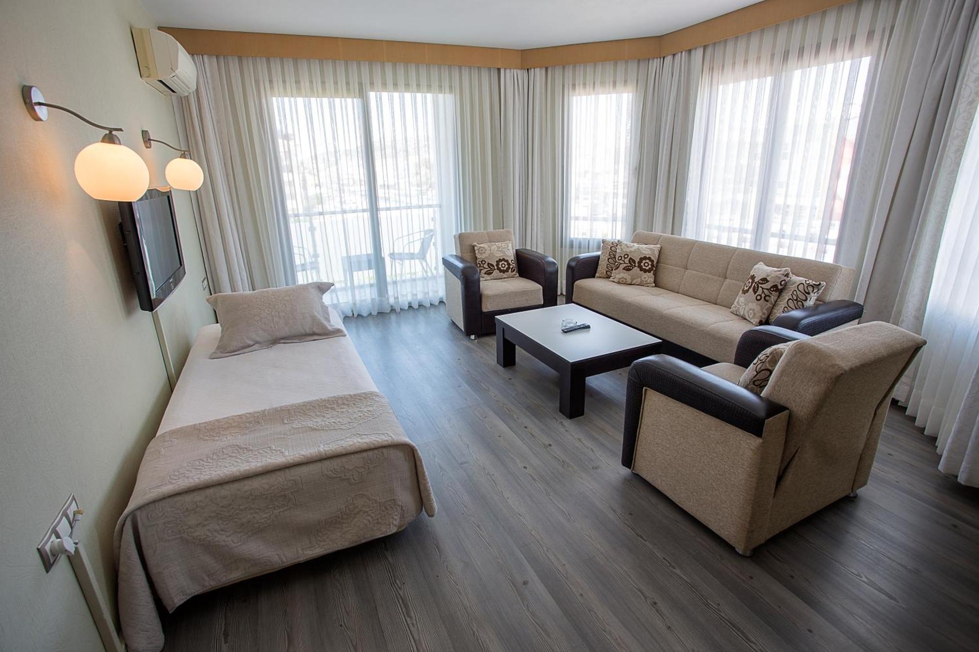 Cilek Marina Otel Çeşme Extérieur photo